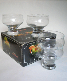 VINTAGE DUROBOR OF BELGIUM GLASS FASCINATION BOWLS (x4) IN ORIGINAL BOX
