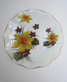 1974 CHANCE GLASS 'SPRINGTIME ' PATTERN ROUND FLUTED CAKE PLATE