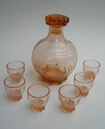 PINK GLASS DECO LIQUEUR DECANTER AND SIX GLASSES