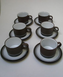 HORNSEA CONTRAST CUPS AND SAUCERS X 6