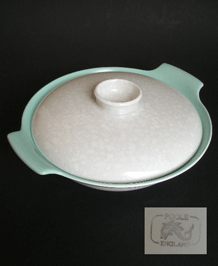 POOLE TWINTONE ICE GREEN AND SEAGULL SERVING DISH
