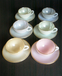  VINTAGE ARCOPAL FRANCE SMALL HARLEQUIN LUSTRE CUPS AND SAUCERS