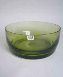                                     CAITHNESS STROMA FRUIT BOWL (4007) IN MOSS GREEN (1970)