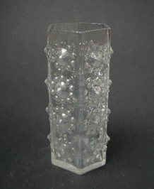      DARTINGTON GLASS HEXAGONAL NIPPLE VASE (FT95) DESIGNED BY FRANK THROWER IN 1968 