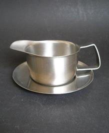 OLD HALL STAINLESS STEEL GRAVY / SAUCE BOAT AND STAND