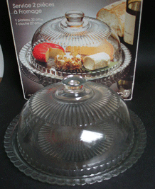 VINTAGE LUMINARC LARGE GLASS 2 PIECE DOMED CHEESE / CAKE PLATTER SET
