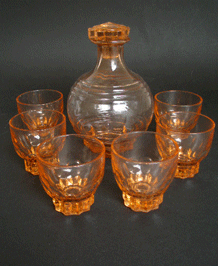 1950s FRENCH LIQUEUR DECANTER AND SIX GLASSES