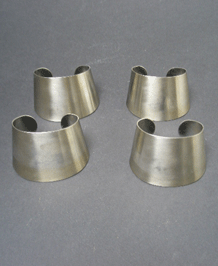 VINTAGE NUTBROWN STAINLESS STEEL NAPKIN RINGS X 4