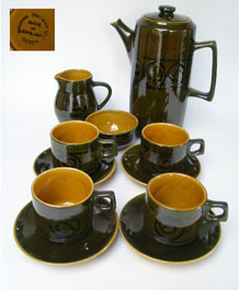 z) 1960s BRIXHAM POTTERY CELTIC COFFEE SET