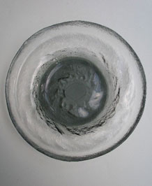  PERTTI SANTALAHTI  HUMPPILA FINLAND GLASS PLATE / BOWL  
