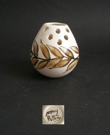 JERSEY STUDIO POTTERY POSY / BUD VASE