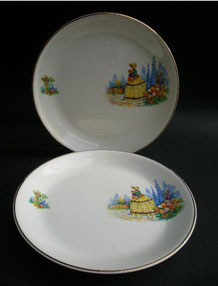 PAIR OF ALFRED MEAKIN CRINOLINE LADY DINNER PLATES
